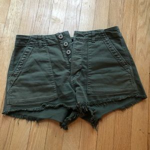 Cut off shorts